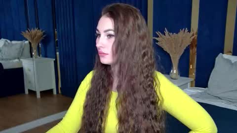 Snapshot of norafoxes chatting on 02.02.26 NoraFoxes online show from 02.02.26