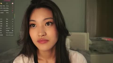 Snapshot of noreenbeckey chatting on 09.26.25 Nore online show from 09.26.25