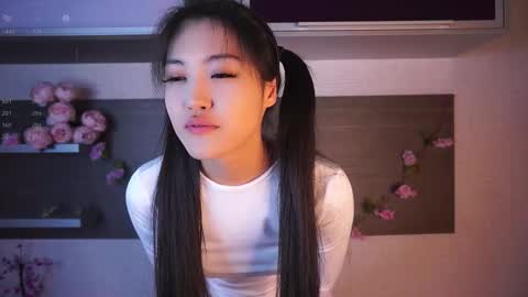 Snapshot of noreenbeckey chatting on 10.10.25 Nore online show from 10.10.25