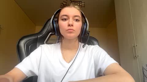 Elena online show from 03.23.26