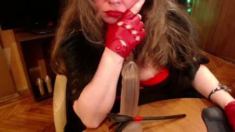 Snapshot of norma_gin chatting on 12.01.24 miss Tress online show from 12.01.24