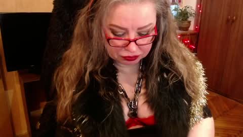 Snapshot of norma_gin chatting on 01.01.25 miss Tress online show from 01.01.25