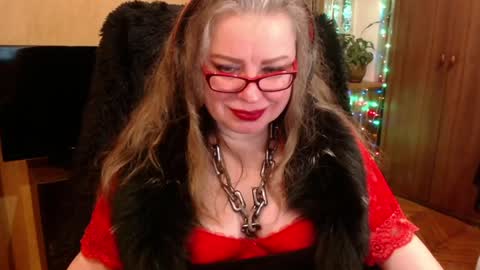 Snapshot of norma_gin chatting on 01.10.25 miss Tress online show from 01.10.25