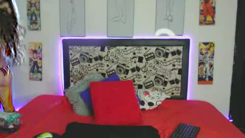 Snapshot of normaa22 chatting on 09.26.25 Norma online show from 09.26.25