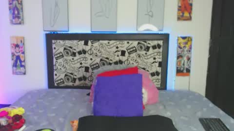 Snapshot of normaa22 chatting on 11.17.25 Norma online show from 11.17.25