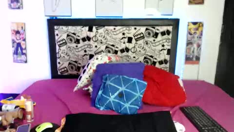 Snapshot of normaa22 chatting on 12.16.25 Norma online show from 12.16.25