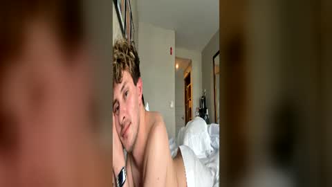 Snapshot of northofsouth_xxx chatting on 06.17.26 northofsouth_xxx online show from 06.17.26