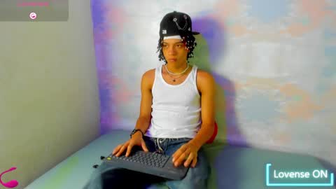 Snapshot of not_hoffman chatting on 12.09.24 HOFFMAN online show from 12.09.24