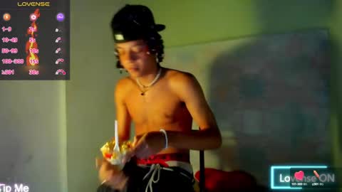 Snapshot of not_hoffman chatting on 12.12.24 HOFFMAN online show from 12.12.24