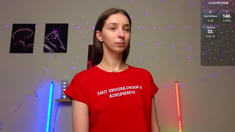 Hello My name is Helene NTMU  Finger up if u like what u see online show from 12.21.24