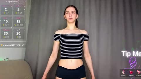 Hello My name is Helene NTMU  Finger up if u like what u see online show from 04.28.26