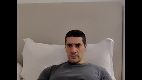 Snapshot of nothingnothing_01 chatting on 11.08.25 nothingnothing_01 online show from 11.08.25