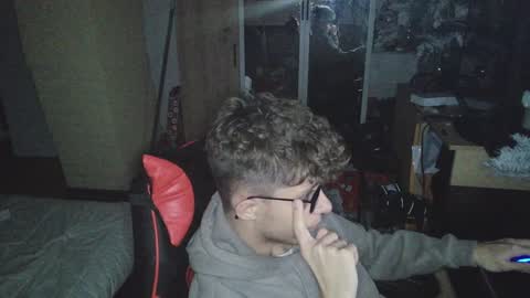 Snapshot of notspace_721128 chatting on 12.12.24 NotSpace online show from 12.12.24