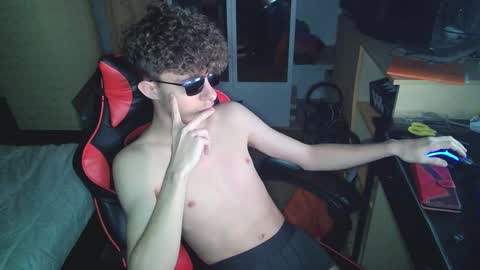 Snapshot of notspace_721128 chatting on 03.02.25 NotSpace online show from 03.02.25