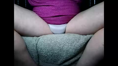 Snapshot of nottoobored chatting on 05.17.26 nottoobored online show from 05.17.26