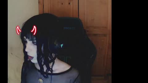 Snapshot of notyourfemboi chatting on 01.06.25 Lucy online show from 01.06.25