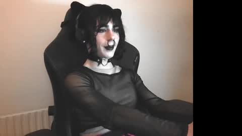 Snapshot of notyourfemboi chatting on 02.19.25 Lucy online show from 02.19.25