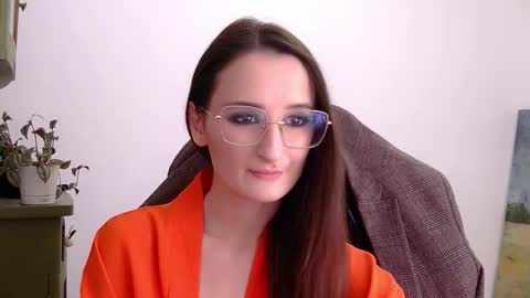 nova_mystic online show from 10.22.25