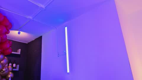 Nova Salvatore online show from 02.12.26