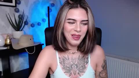 Snapshot of nova_sin chatting on 11.10.25 Nova online show from 11.10.25