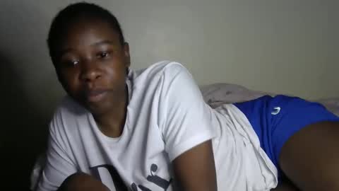 Snapshot of novaah chatting on 11.23.25 novaah online show from 11.23.25