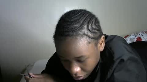 Snapshot of novaah chatting on 11.28.25 novaah online show from 11.28.25