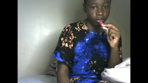 Snapshot of novaah chatting on 12.15.25 novaah online show from 12.15.25