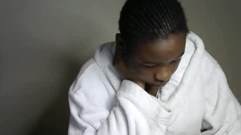 Snapshot of novaah chatting on 12.17.25 novaah online show from 12.17.25