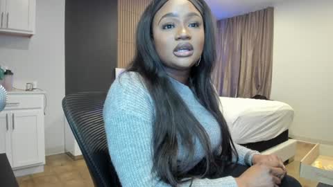 Snapshot of novacandy chatting on 01.24.25 Nova online show from 01.24.25