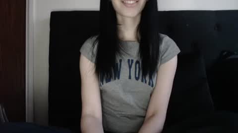 Snapshot of novafrey chatting on 11.17.25 Olivia online show from 11.17.25