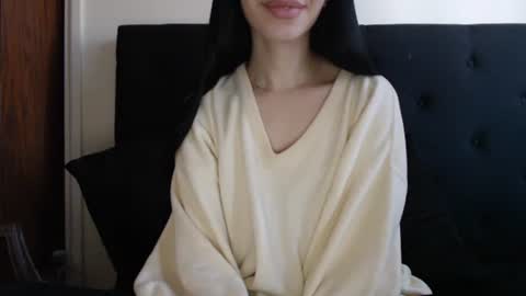 Snapshot of novafrey chatting on 11.23.25 Olivia online show from 11.23.25