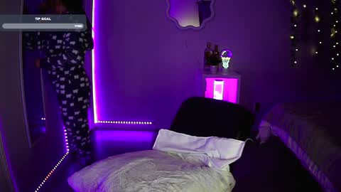 Snapshot of novahh_syxxx chatting on 01.18.25 novahh_syxxx online show from 01.18.25