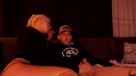 Snapshot of nptv88 chatting on 03.02.25 Nick and Tiffany online show from 03.02.25