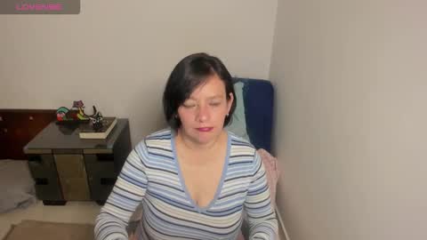 nuit_rose online show from 09.14.25