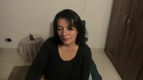 nuit_rose online show from 05.17.26