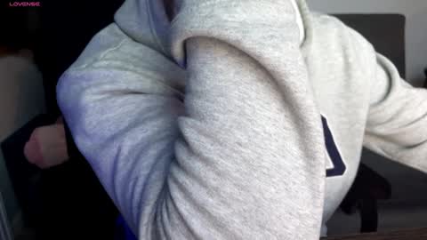 Snapshot of numalsi chatting on 12.22.24 numalsi online show from 12.22.24