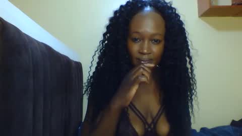 nutgal online show from 10.15.25