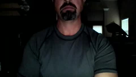 nvrenuff1979 online show from 12.03.25