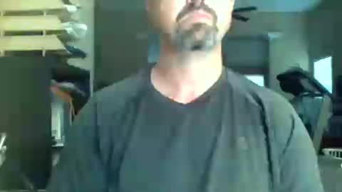 nvrenuff1979 online show from 05.04.26