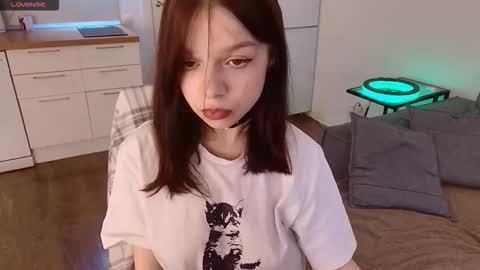Snapshot of nya_babe chatting on 10.26.25 nya_babe online show from 10.26.25