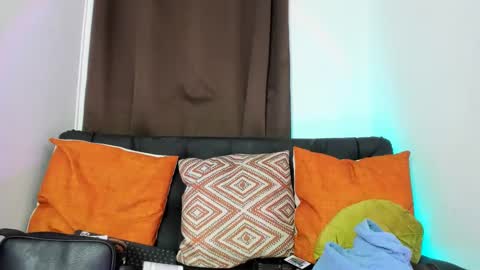 Nia online show from 09.16.25