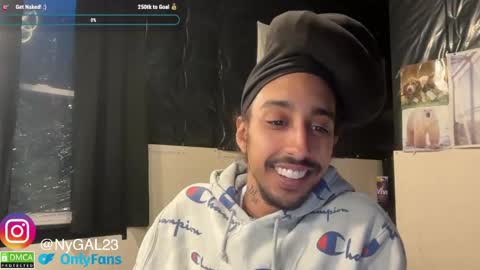Snapshot of nygal23 chatting on 04.19.26 nygal23 online show from 04.19.26