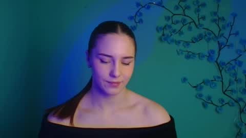 Snapshot of nykara chatting on 04.23.26 Nykara online show from 04.23.26