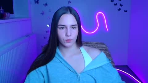 Snapshot of nykara chatting on 05.16.26 Nykara online show from 05.16.26