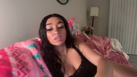 Snapshot of nylasinns chatting on 04.30.26 nylasinns online show from 04.30.26