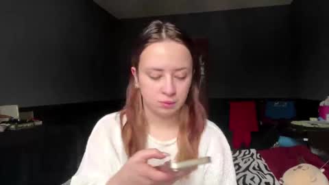 Snapshot of nylatrenbeath chatting on 02.02.26 Alice online show from 02.02.26