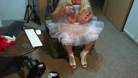 Strumpfhose online show from 02.19.26