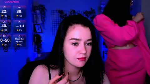 Snapshot of nymiraa chatting on 05.24.26 Mira online show from 05.24.26