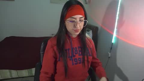 Snapshot of nymph_frida chatting on 03.10.26 Frida online show from 03.10.26