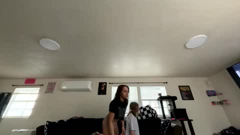 Snapshot of nymphomaticbaby chatting on 11.29.25 nymphomaticbaby online show from 11.29.25